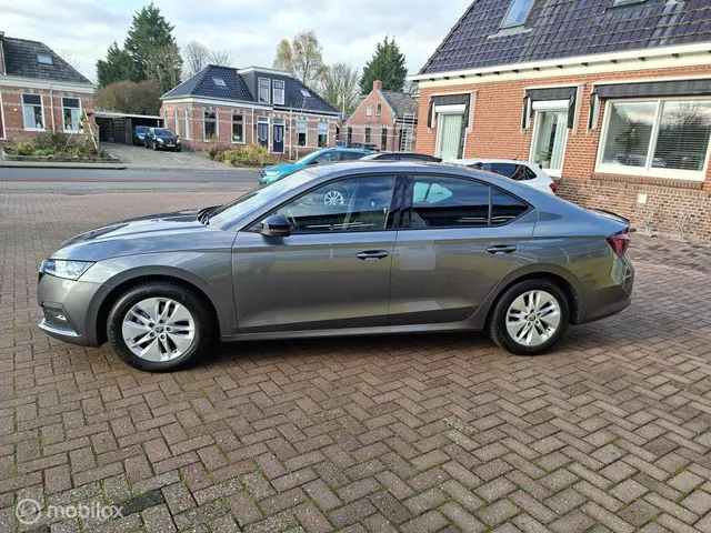 Škoda Octavia 1.0 e-TSI Ambition 2024 Benzine 6