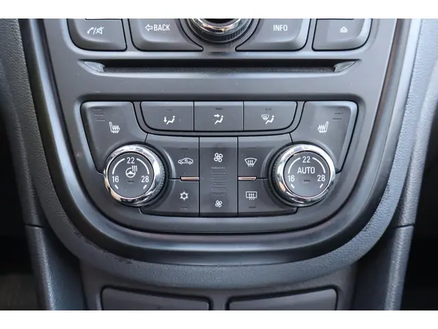 Opel Mokka 1.4 T Cosmo Automaat Trekhaak 2016 Benzine 15