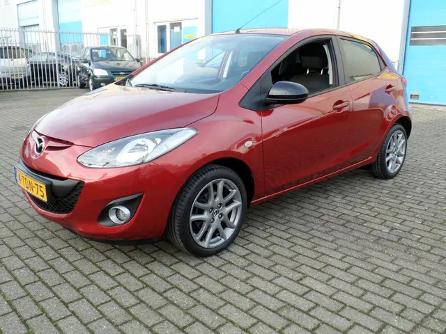Mazda 2 1.3 TS Plus stoelverwarming 2014 Benzine 3