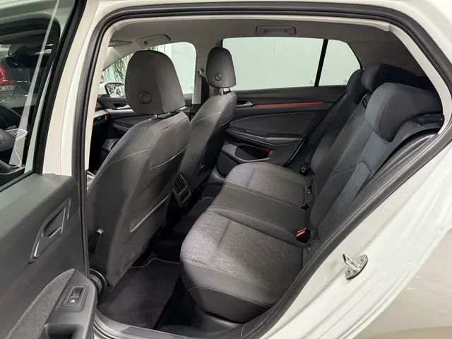 Volkswagen Golf 1.5 TSI 2023 Benzine 6