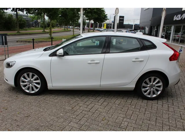 Volvo V40 1.6 T2 2014 Benzine 9