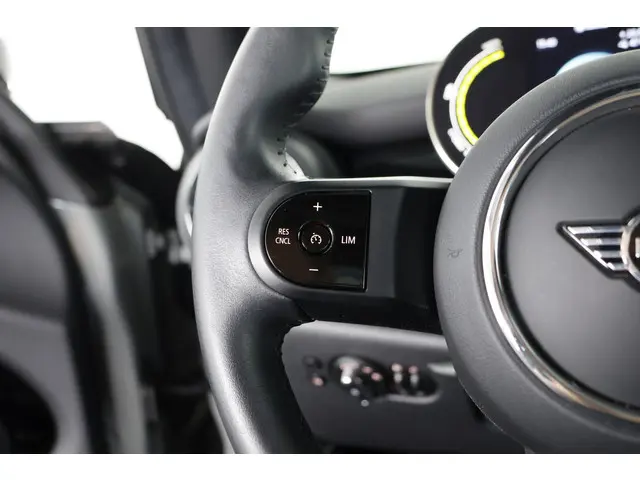 MINI Electric Mini MINI Electric 33 kWh 2022 Elektrisch 16