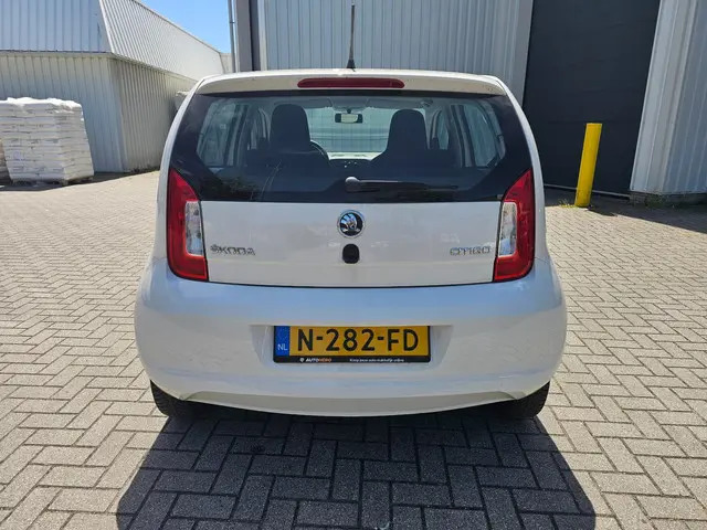 Škoda Citigo 1.0 Easy / 5drs / Airco / ZIE FOTO'S! 2013 Benzine 4