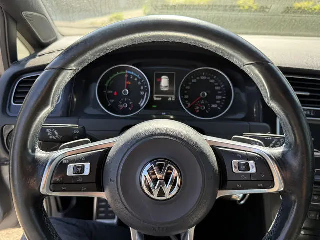 Volkswagen Golf 1.4 TSI GTE 2015 Hybride Benzine 13