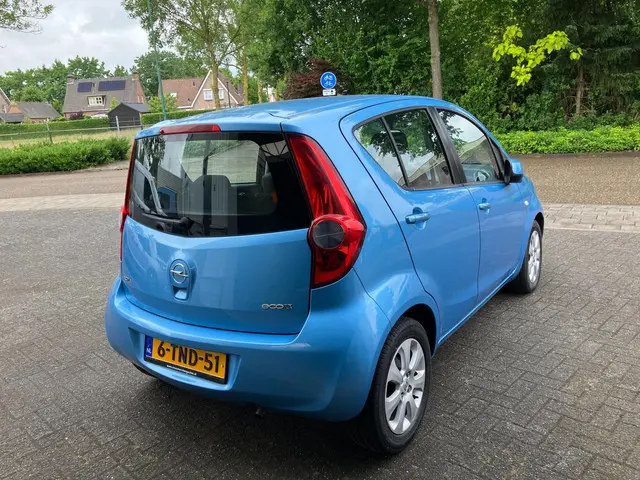 Opel Agila 1.0 Berlin Airco 53000 Km N.a.p 2014 Benzine 9