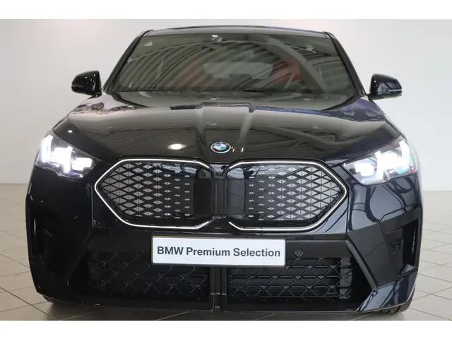 BMW iX2 eDrive20 2025 Elektrisch 4