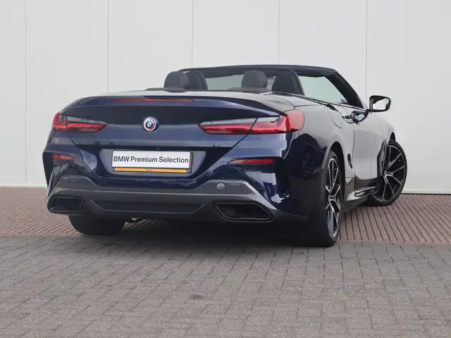 BMW 8 Serie 840i High Executive 2023 Benzine 8