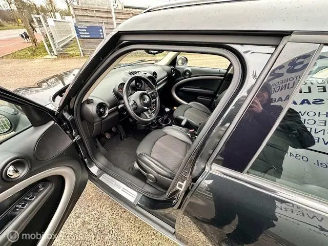 MINI Countryman 3