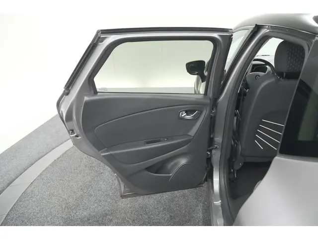 Renault Captur TCe 150 EDC Intens 2019 Benzine 67