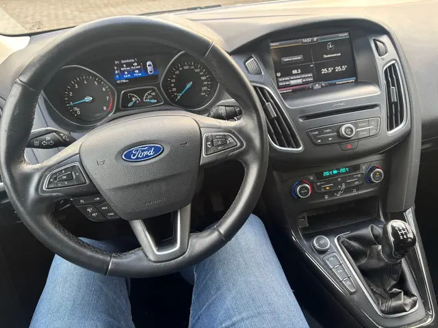 Ford Focus 1.0 Titanium NAVIGATIE 2016 Benzine 11