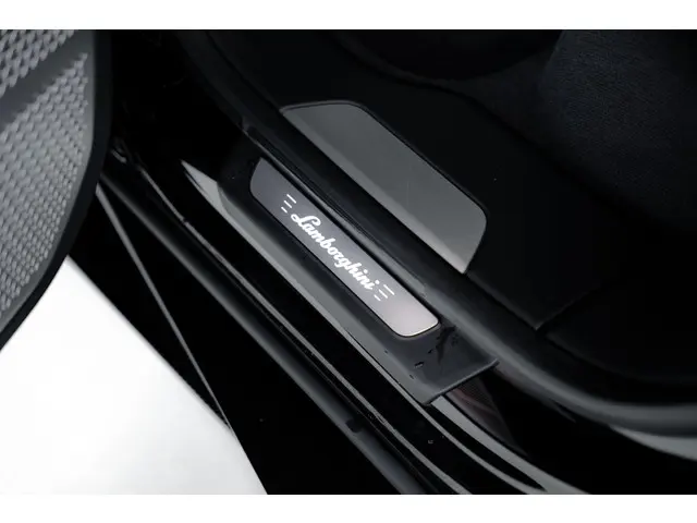 Lamborghini Urus URBAN 2022 Benzine 55