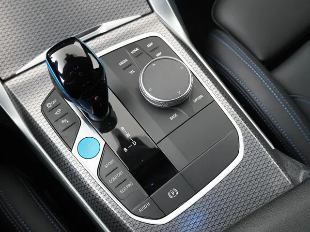 BMW i4 M50 High Executive 84 kWh 2022 Elektrisch 16