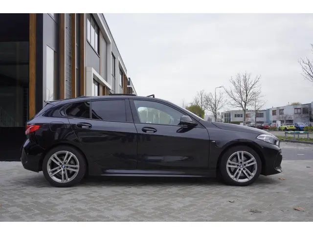 BMW 1 Serie 116d Corporate Executive 2020 Diesel 4