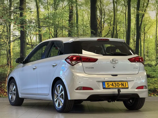 Hyundai i20 1.4 Business Edition 2018 Benzine 7
