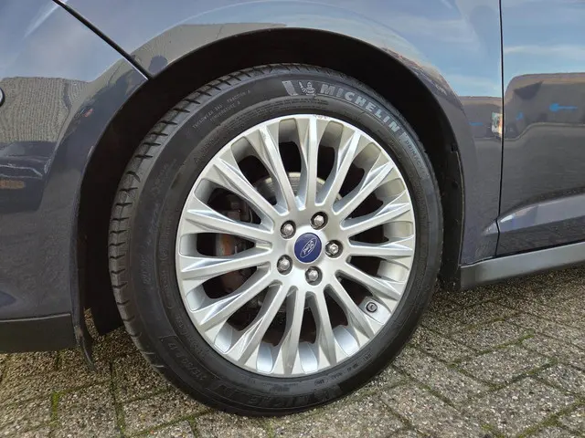 Ford C-MAX 1.0 Edition |Nieuwe distributie| 2014 Benzine