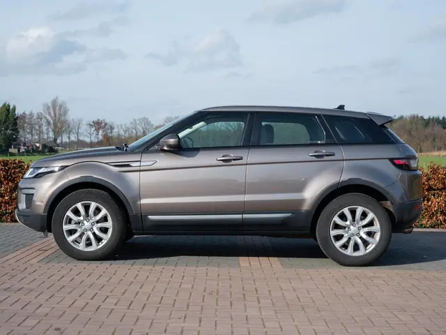 Land Rover Range Rover Evoque 2.0 Si4 HSE 2015 Benzine 3