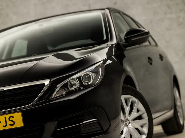 Peugeot 308 SW 1.2 PureTech Sport 2020 Benzine 15