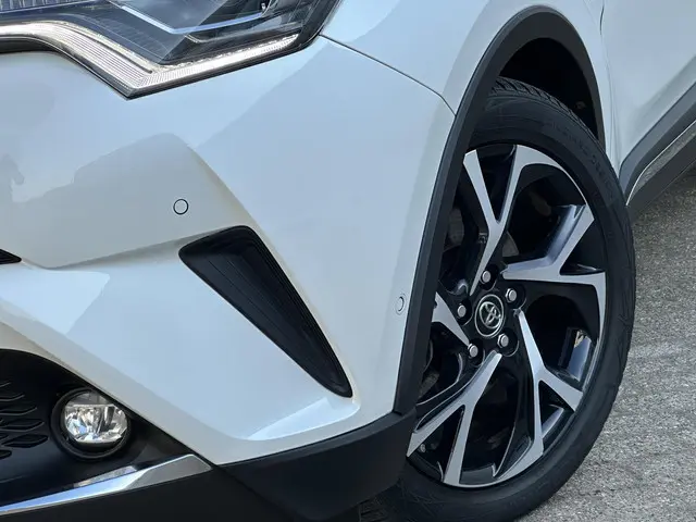 Toyota C-HR 1.8 Hybrid Style 2018 Hybride Benzine 23
