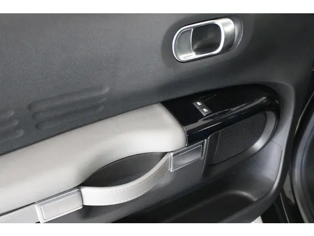Citroën C4 Cactus 1.2 PureTech Business 2018 Benzine 16