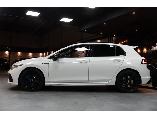 Volkswagen Golf 2.0 TSI R 4Motion 2022 Benzine 3