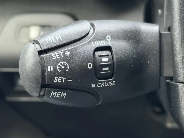 Toyota ProAce CITY Verso 1.2 Turbo Live 2024 Benzine 30