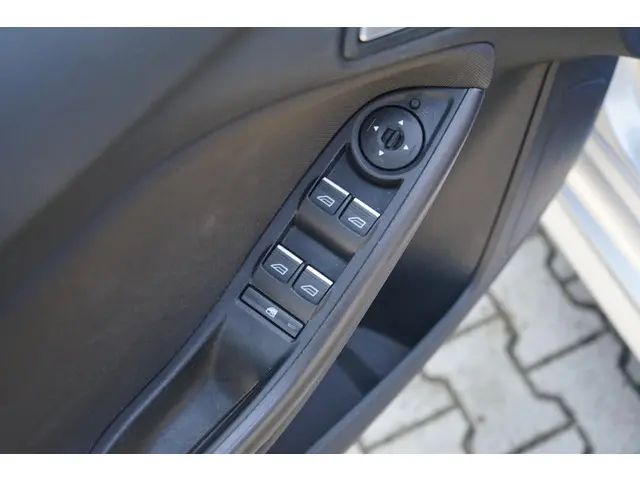 Ford Focus 1.0 ST-Line 2018 Benzine 25