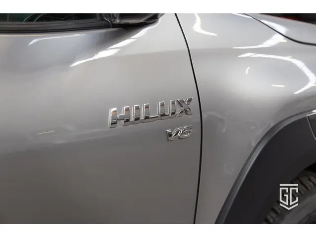 Toyota Hilux 4.0 Double Cab Adventure 2024 Benzine 8