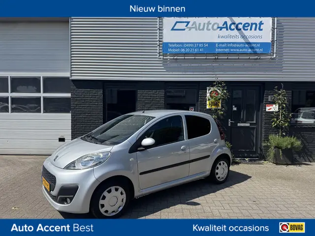 Peugeot 107 1.0 Envy 2013 Benzine