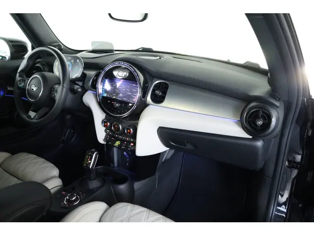 MINI Electric Mini MINI Yours 33 kWh 2022 Elektrisch 3