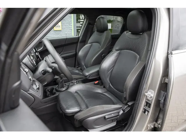 MINI Countryman 1.5 Cooper Chili 2017 Benzine 14