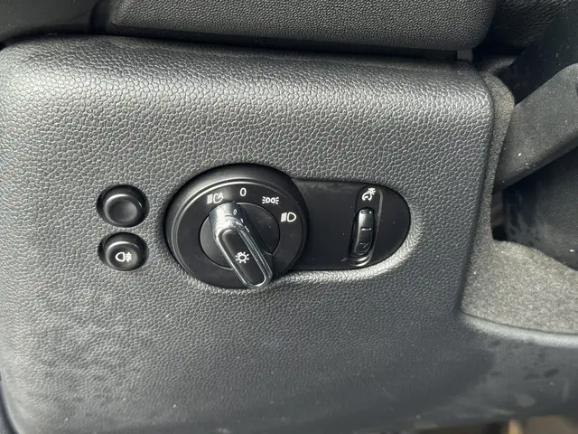 MINI 5-Deurs Cooper 1.5 Salt 2015 Benzine 19