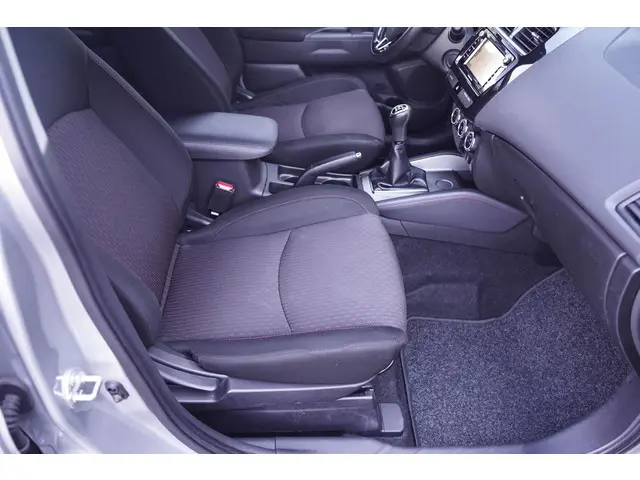 Mitsubishi ASX 1.6 Cleartec Intense 2019 Benzine 33