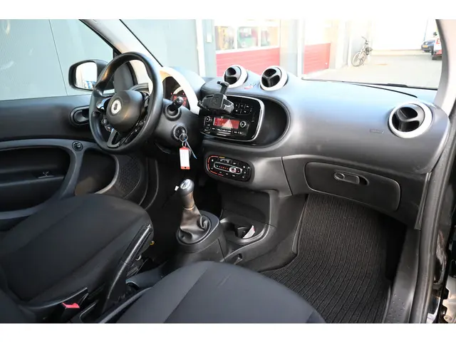 Smart Fortwo 1.0 Pure 2017 Benzine 13