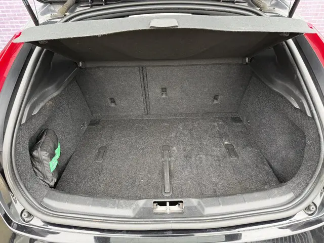 Volvo V40 1.5 T3 Polar+ Sport 2020 Benzine 11