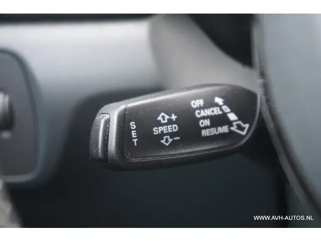 Audi Q3 1.4 TFSI Sport Edition 2015 Benzine 17