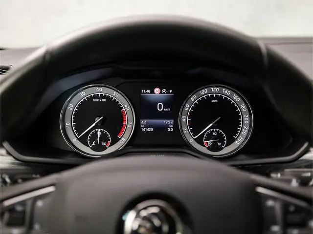 Škoda Superb Combi 1.5 TSI ACT Sport Deluxe 2020 Benzine 24