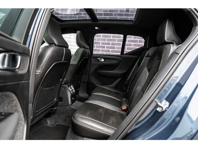 Volvo XC40 1.5 T4 Recharge R-Design 2021 Hybride Benzine 8