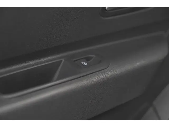 Dacia Duster TCe 130 Tech Road 2019 Benzine 30