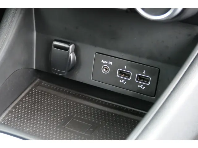 Renault Captur 1.0 TCe 100 Intens 2020 Benzine 35