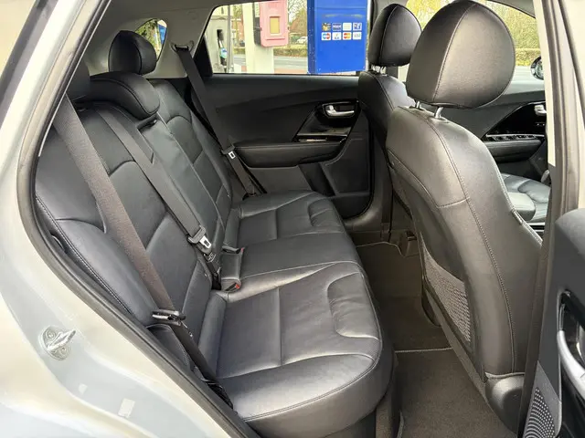 Kia Niro 1.6 GDi PHEV DynamicLine 2018 Hybride Benzine 24