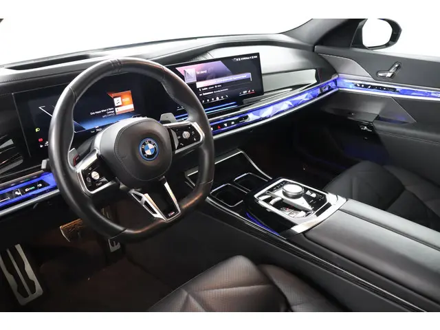 BMW 7 Serie 750e xDrive 2024 Hybride Benzine 69