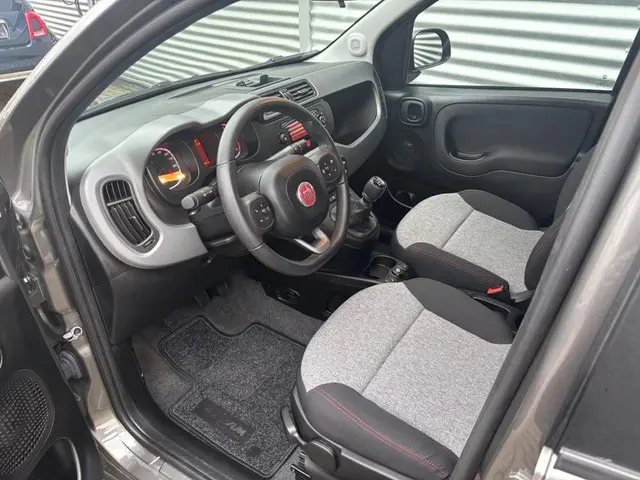 Fiat Panda 1.2 Lounge 2020 Benzine 10