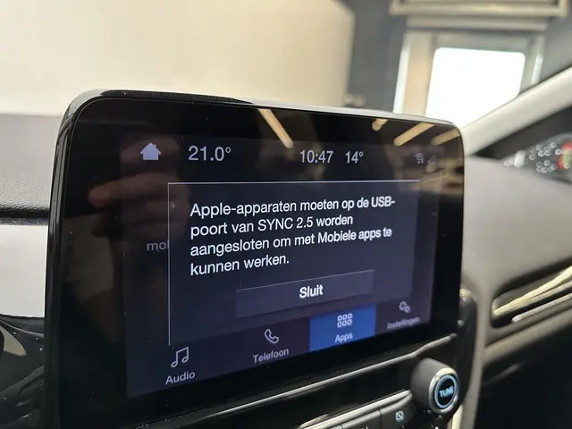 Ford Fiesta 1.0 EcoBoost Hybrid Titanium 2023 Benzine 27