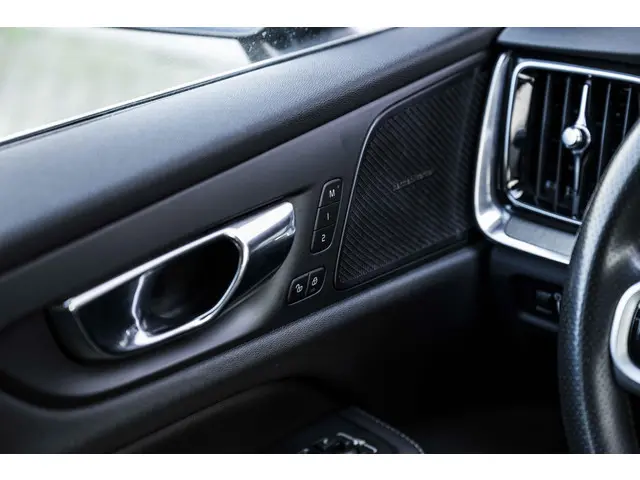 Volvo V60 2.0 T5 Inscription 2019 Benzine 29