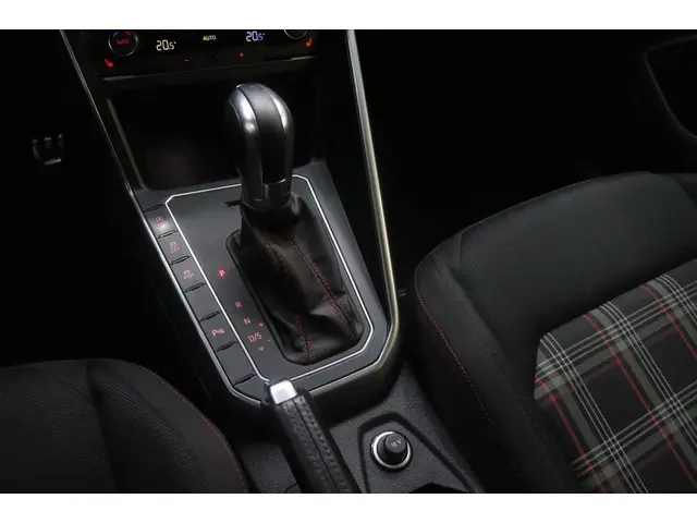 Volkswagen Polo 2.0 TSI GTI Pano ACC 2019 Benzine 19