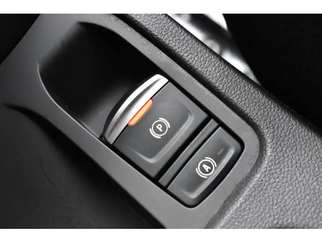 Renault Clio TCe 90 GPF techno 2024 Benzine 22