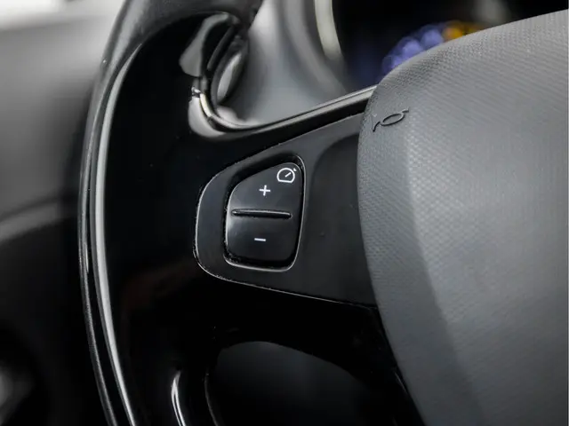 Renault Captur 1.2 TCe Dynamique Sport 2014 Benzine 18