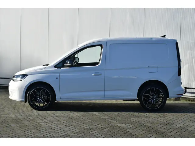 Volkswagen Caddy Cargo 2.0 TDI 1st Edition 2021 Diesel 3