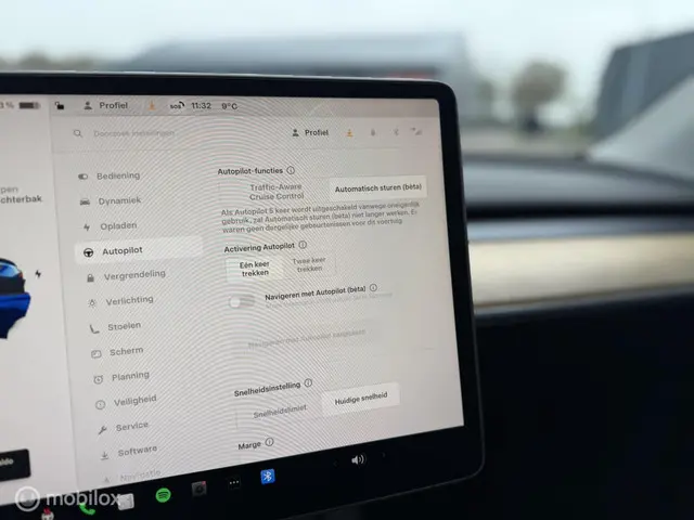 Tesla Model Y Long Range AWD 75 kWh 2021 Elektrisch 24