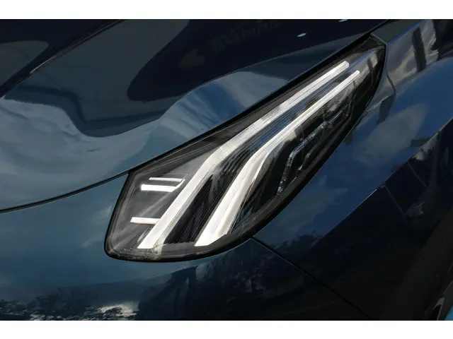 Lynk & Co 01 1.5 2025 Hybride Benzine 4